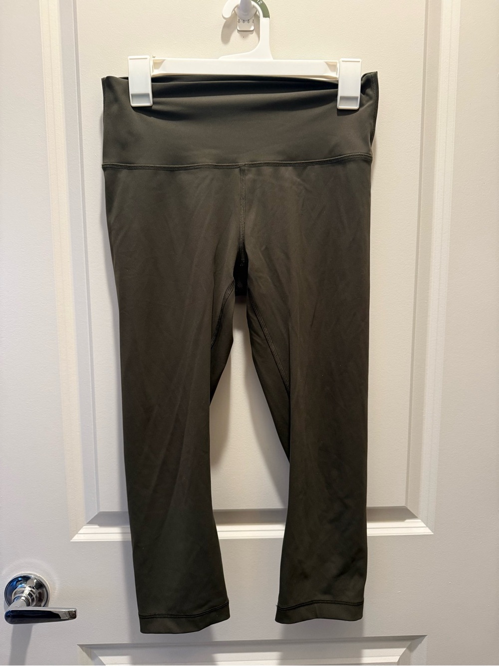 lululemon Wundertrain Olive Green Cropped Leggings